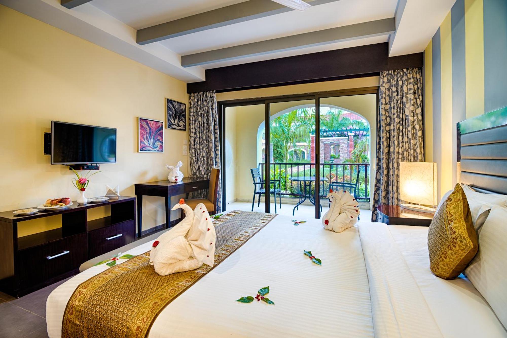 Grand Serenaa Hotel & Resorts, Auroville Bagian luar foto