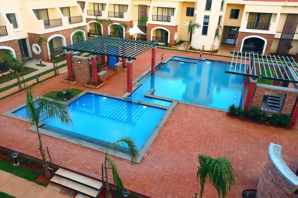 Grand Serenaa Hotel & Resorts, Auroville Bagian luar foto