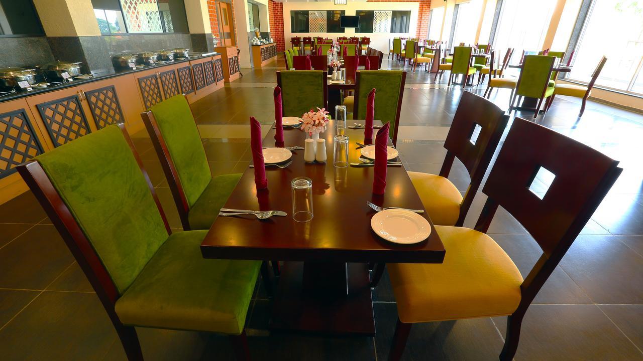 Grand Serenaa Hotel & Resorts, Auroville Bagian luar foto