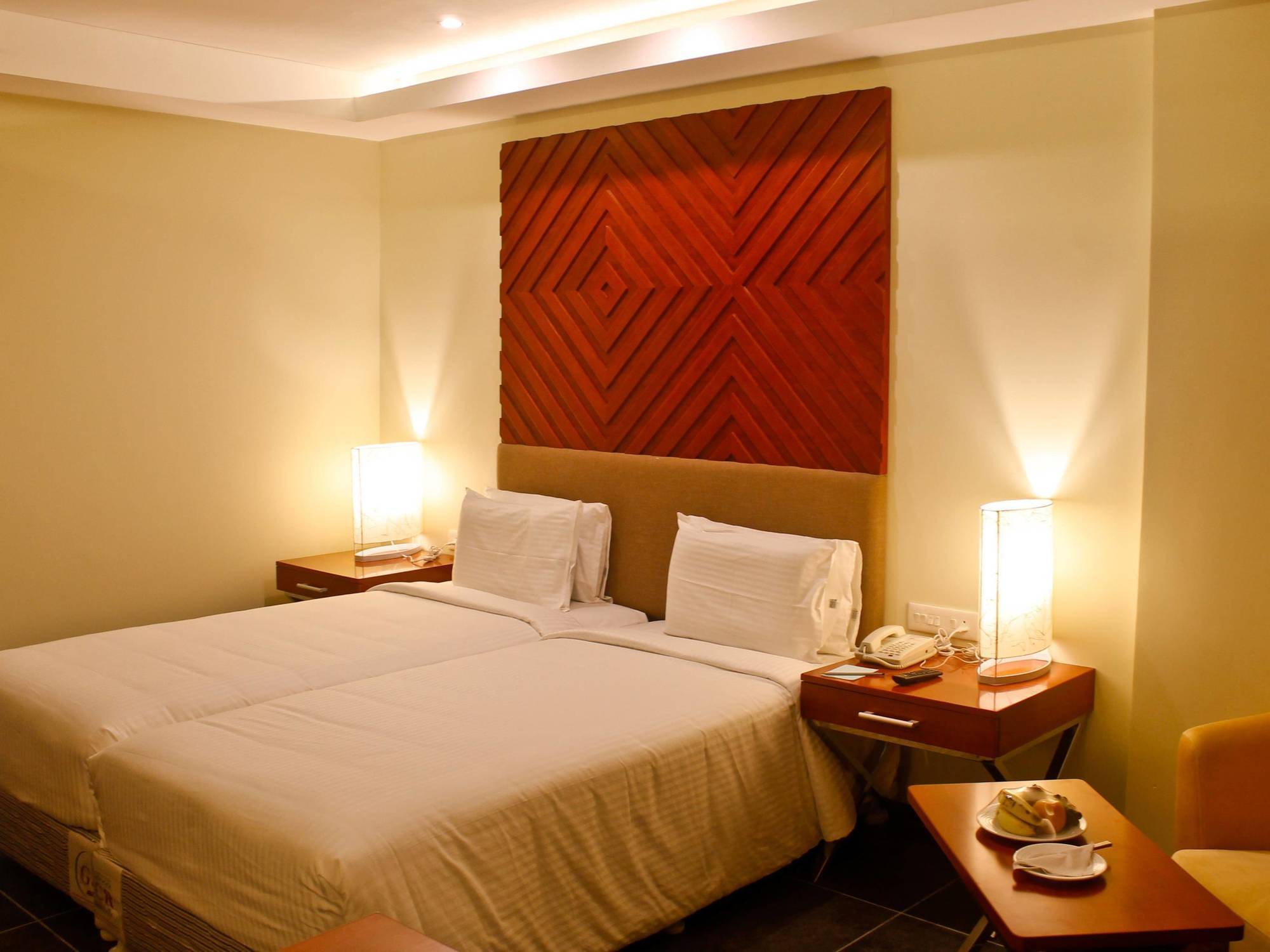 Grand Serenaa Hotel & Resorts, Auroville Bagian luar foto
